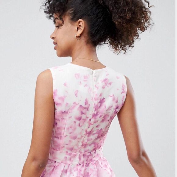 QED London floral peplum sleeveless blouse - Picture 4 of 11